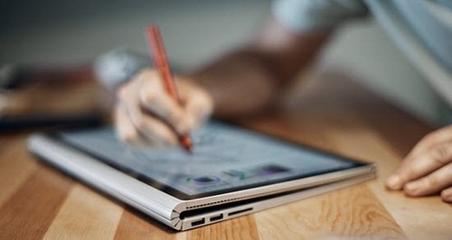 So sánh nhanh MacBook Pro 2016 và Surface Book i7