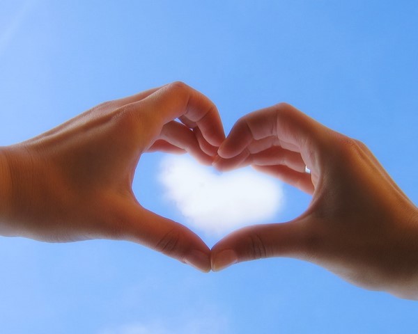 Hình nền trái tim đẹp nhất cho tình yêu lứa đôi - Trung Tâm Anh Ngữ Quốc Tế  ISEC Đà Nẵng