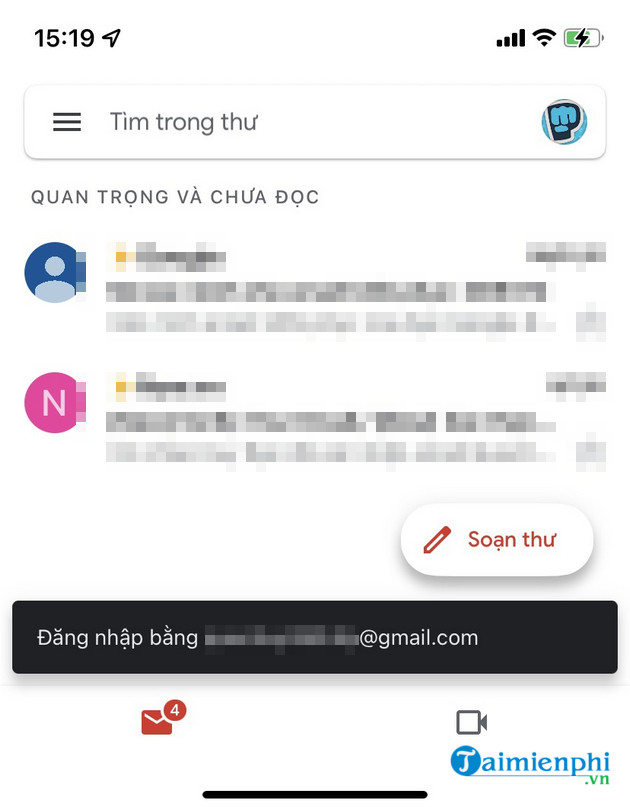 Huong Dan is currently logged in to gmail on the phone