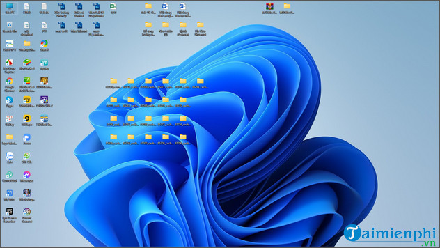 cach hide taskbar tren windows 11