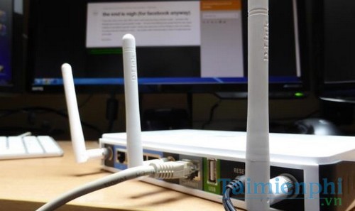 How to fix a wireless router with bad wifi 4
