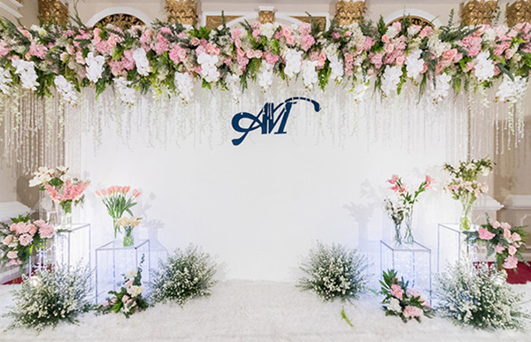 Backdrop cuoi dep