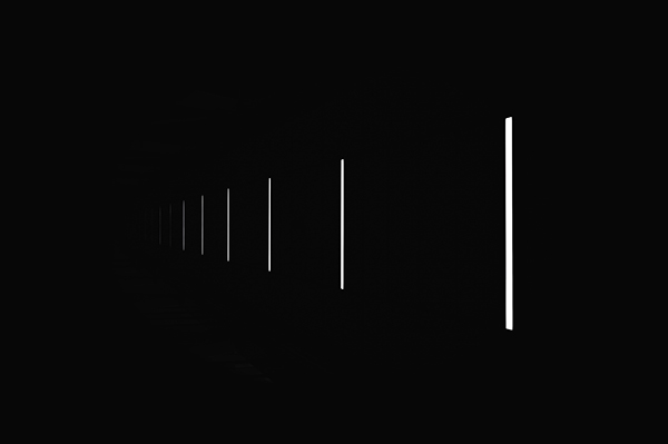 Anh may tinh mau den