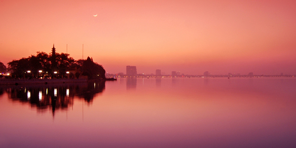Hình ảnh Hồ Tây đẹp lãng mạn yên bình thiên nhiên đầy chất thơ