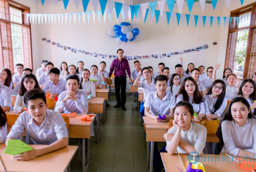 Mẫu trang trí lớp học 20/10 bằng bóng bay chào đón ngày Phụ nữ Việt Na