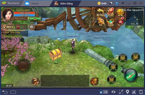 how to play online games on bluestacks 5